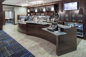 Desayuno a la carta todos los días (con cargo)