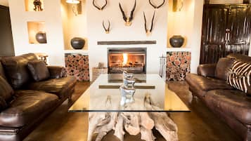 Tente Luxe, 1 chambre (Luxury Safari Style Tent) | Coin séjour