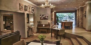 Interior - Zebrina Guest House (Mbombela)