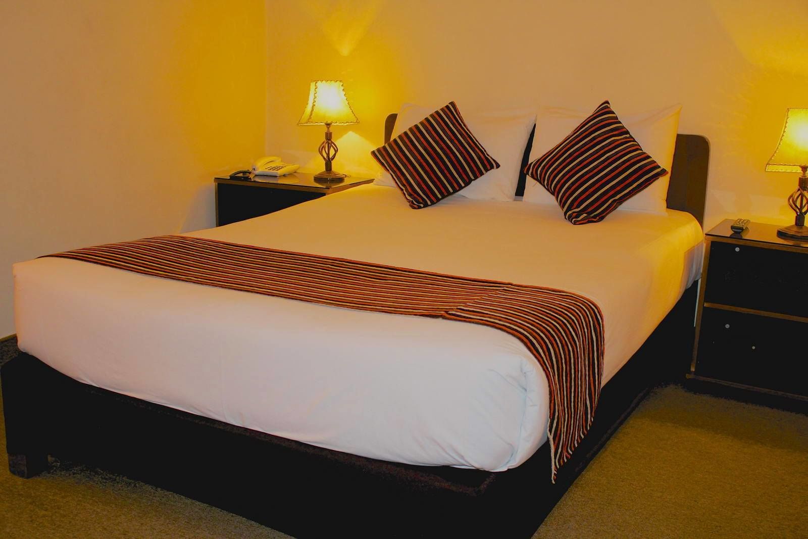 double room | in-room safe, desk, free wifi, bed sheets