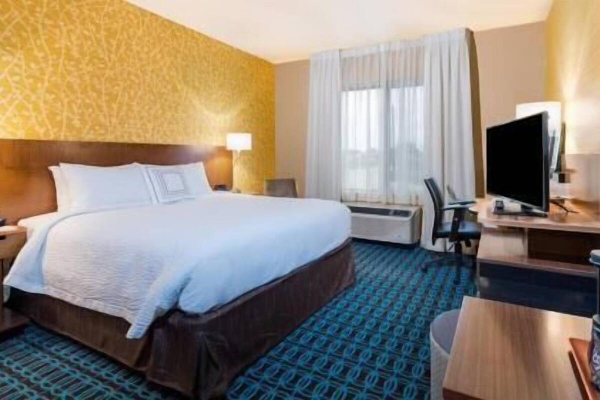 Zimmersafe, Schreibtisch, schallisolierte Zimmer, Bügeleisen/Bügelbrett