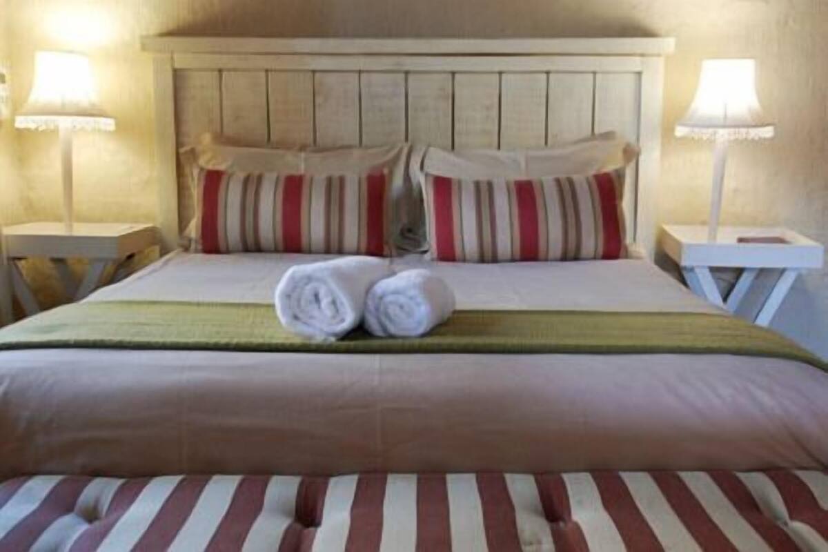 Family Room, 1 Bedroom (Deluxe family room 2) | Minibar, free WiFi