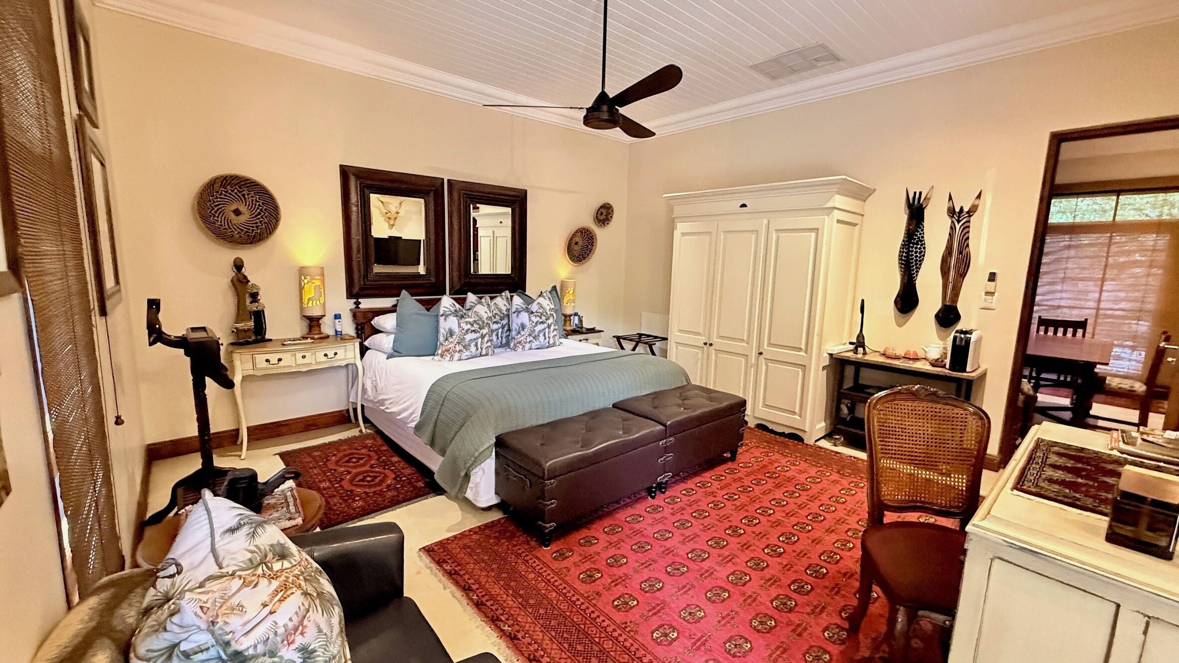 Shingwedzi Family Suite, 2 Bedroom, Mountain View | Premium bedding, down duvets, Select Comfort beds, minibar