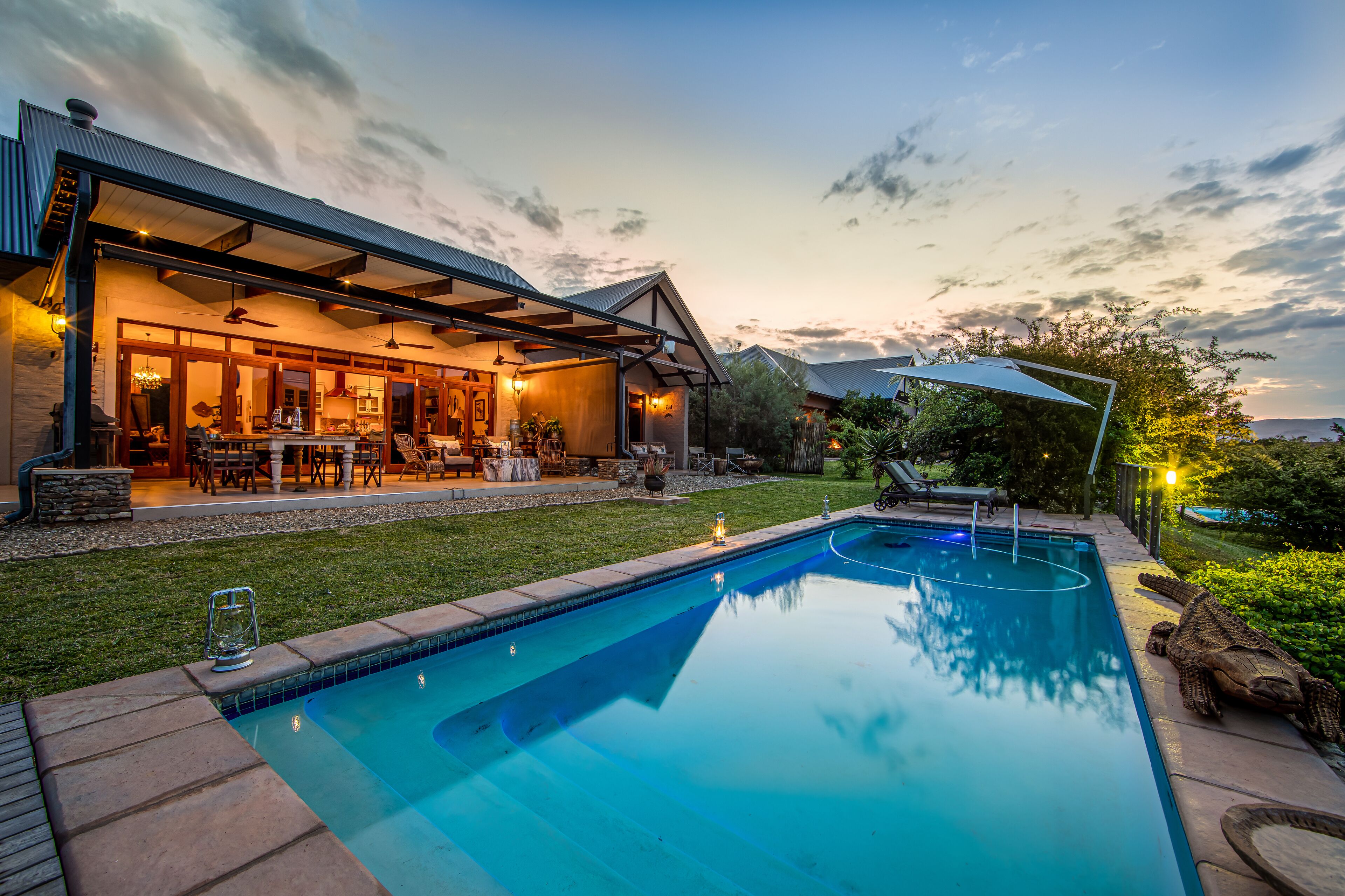 Kambaku Luxury 2 Bedroom River House | Terrasse/patio