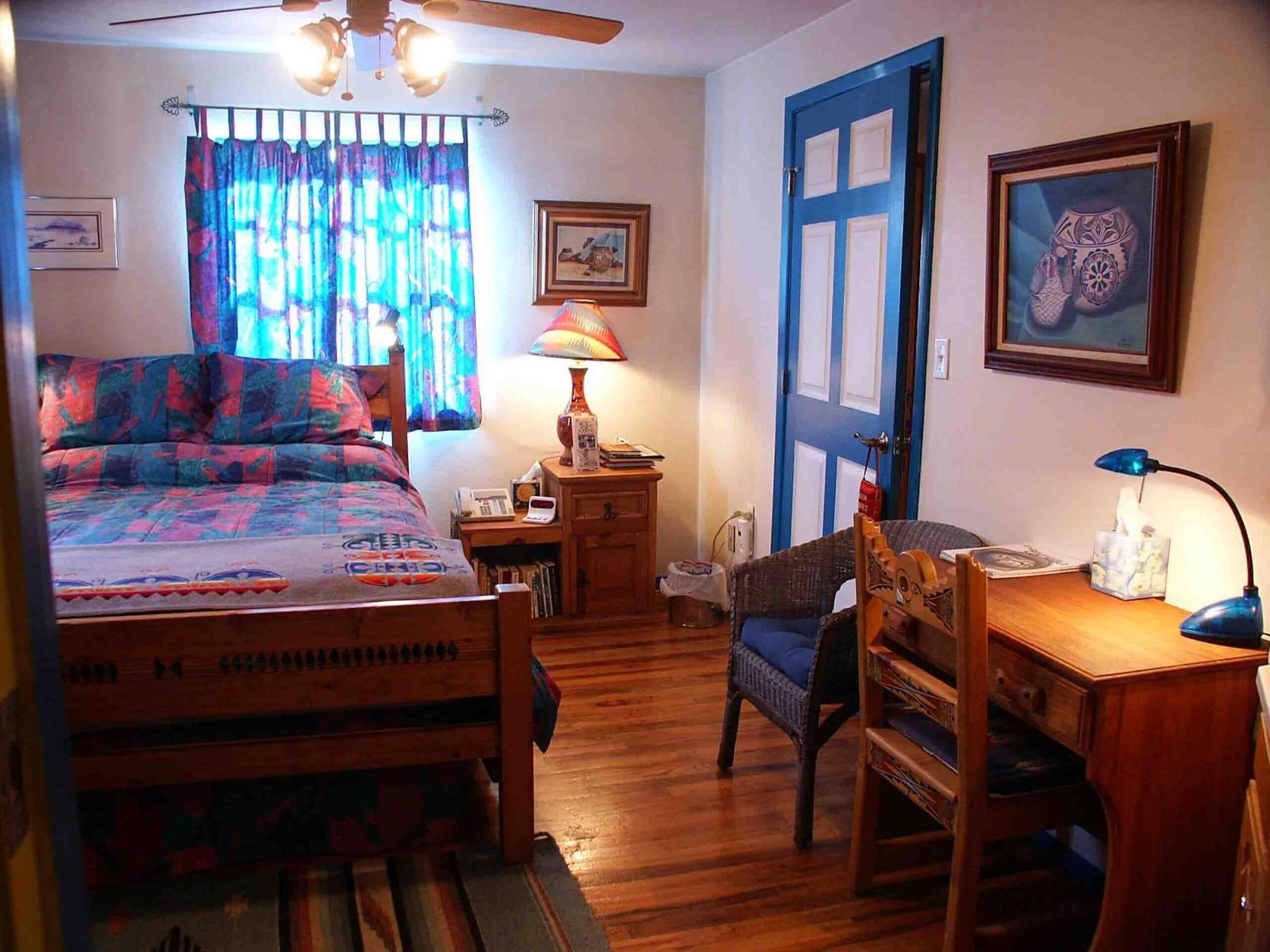 Sengetøy av topp kvalitet, Tempur-Pedic-senger og safe på rommet