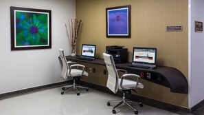 Business center - Candlewood Suites Queretaro Juriquilla by IHG (Querétaro)