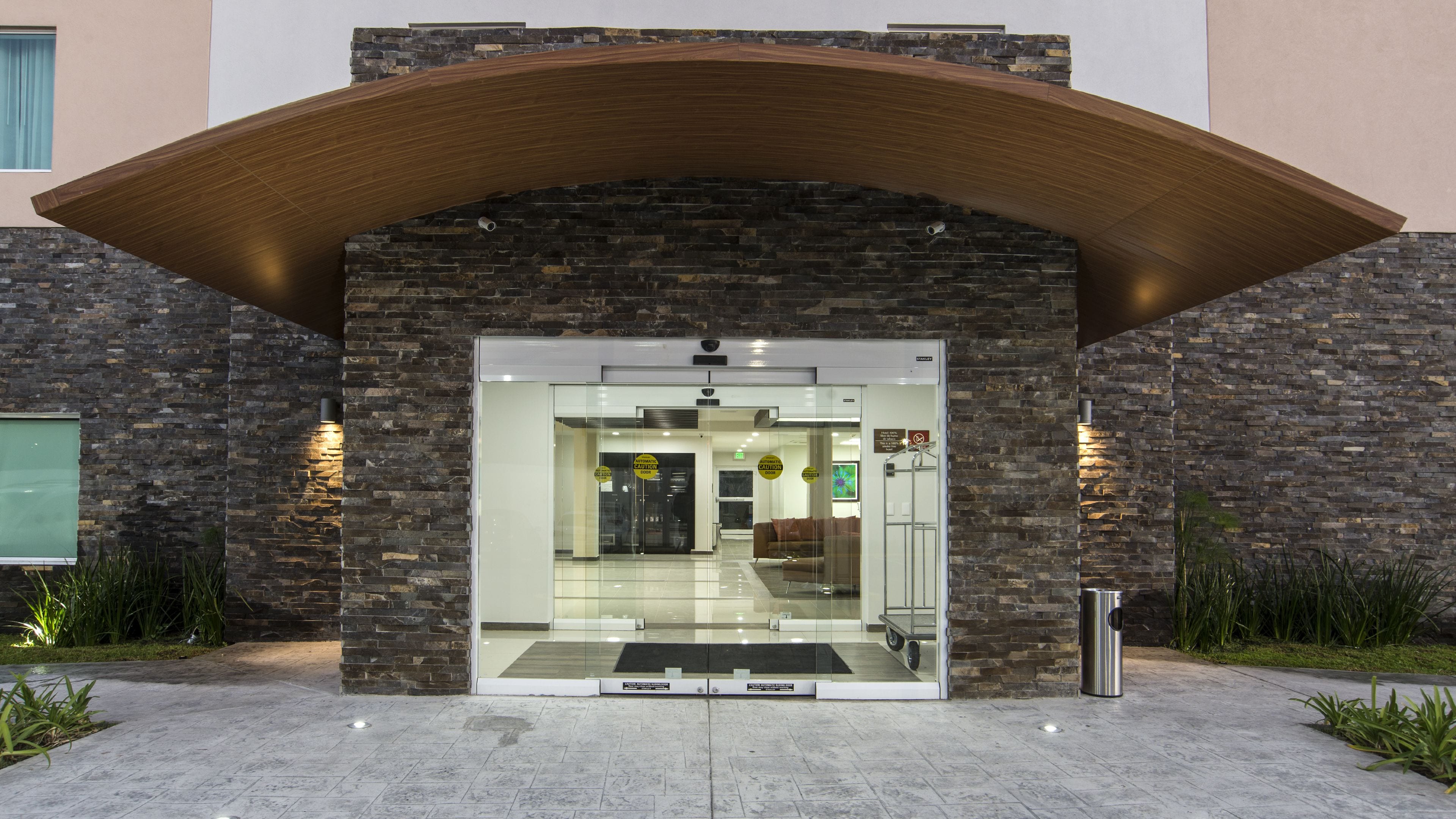 Entrée de l’hébergement