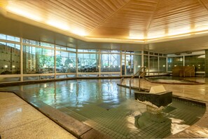Hot springs - Senkeien Tsukioka Hotel (Kaminoyama)