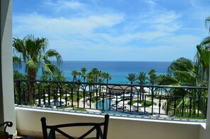 Standard-studiosviitti, keittotila, valtamerinäköala | Näkymä huoneesta