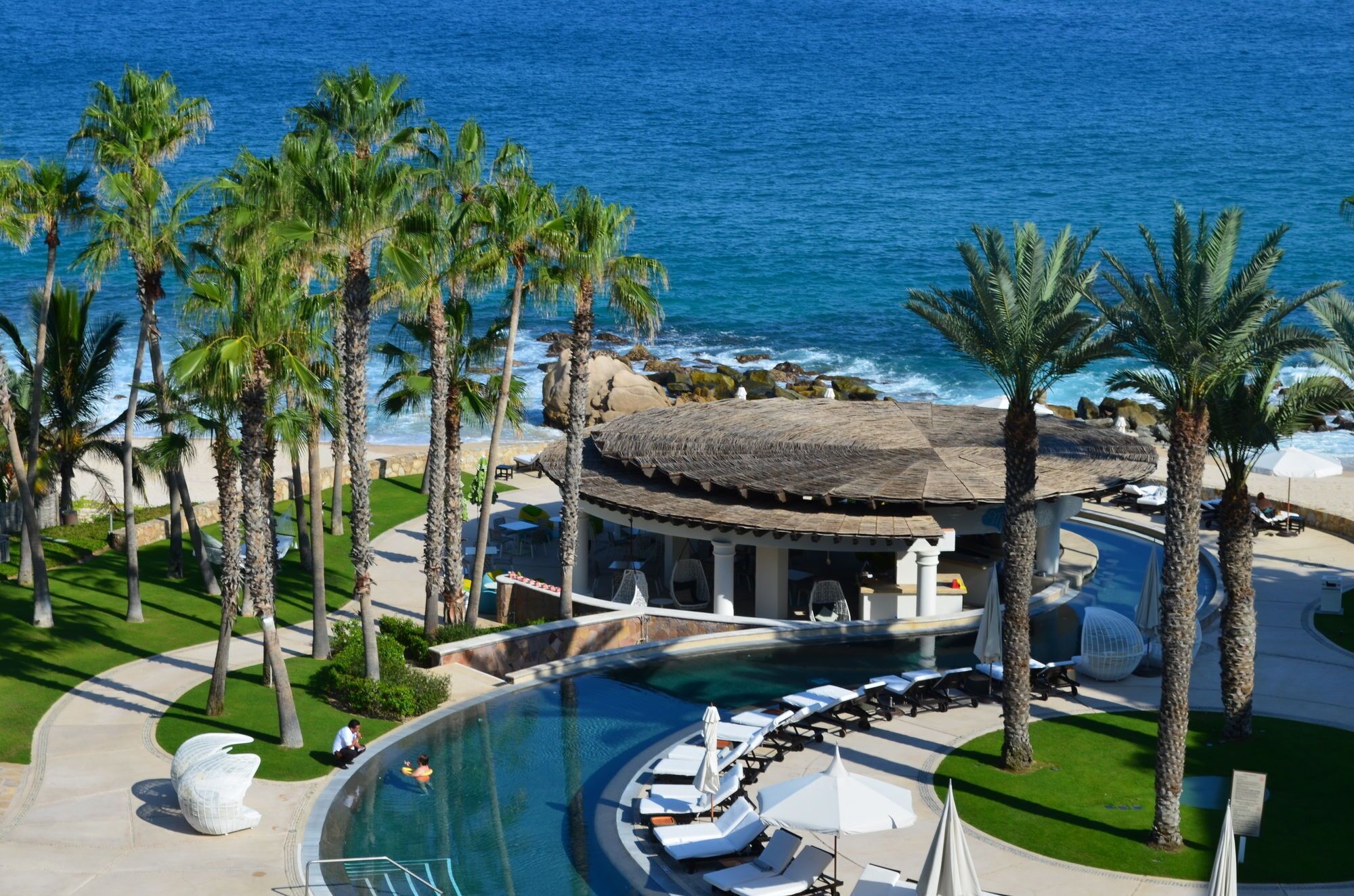 2 piscinas al aire libre