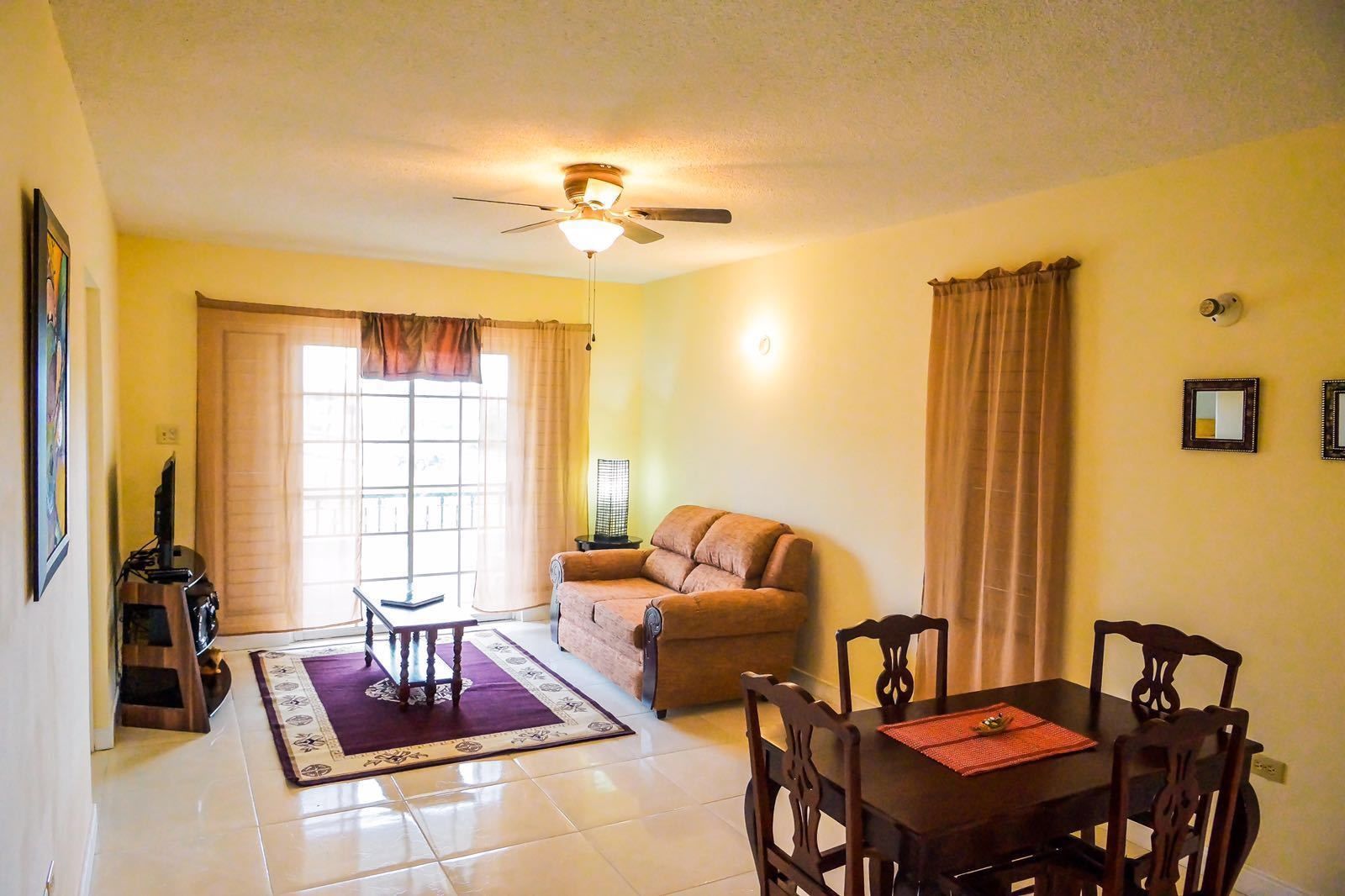 Apartamento exclusivo, 1 quarto, vista para a cidade, no pátio | Banheiro | Chuveiro/banheira combinados, produtos de toalete grátis