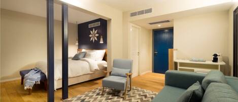Superior Family Room | In-room safe, desk, soundproofing, free WiFi