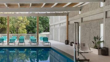 Private spa tub