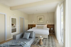 Villa | In-room safe, desk, soundproofing, free WiFi