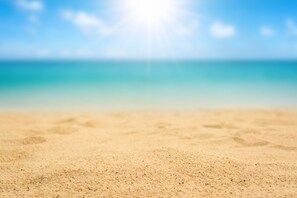 Lettini da mare, ombrelloni, teli da spiaggia, immersioni subacquee