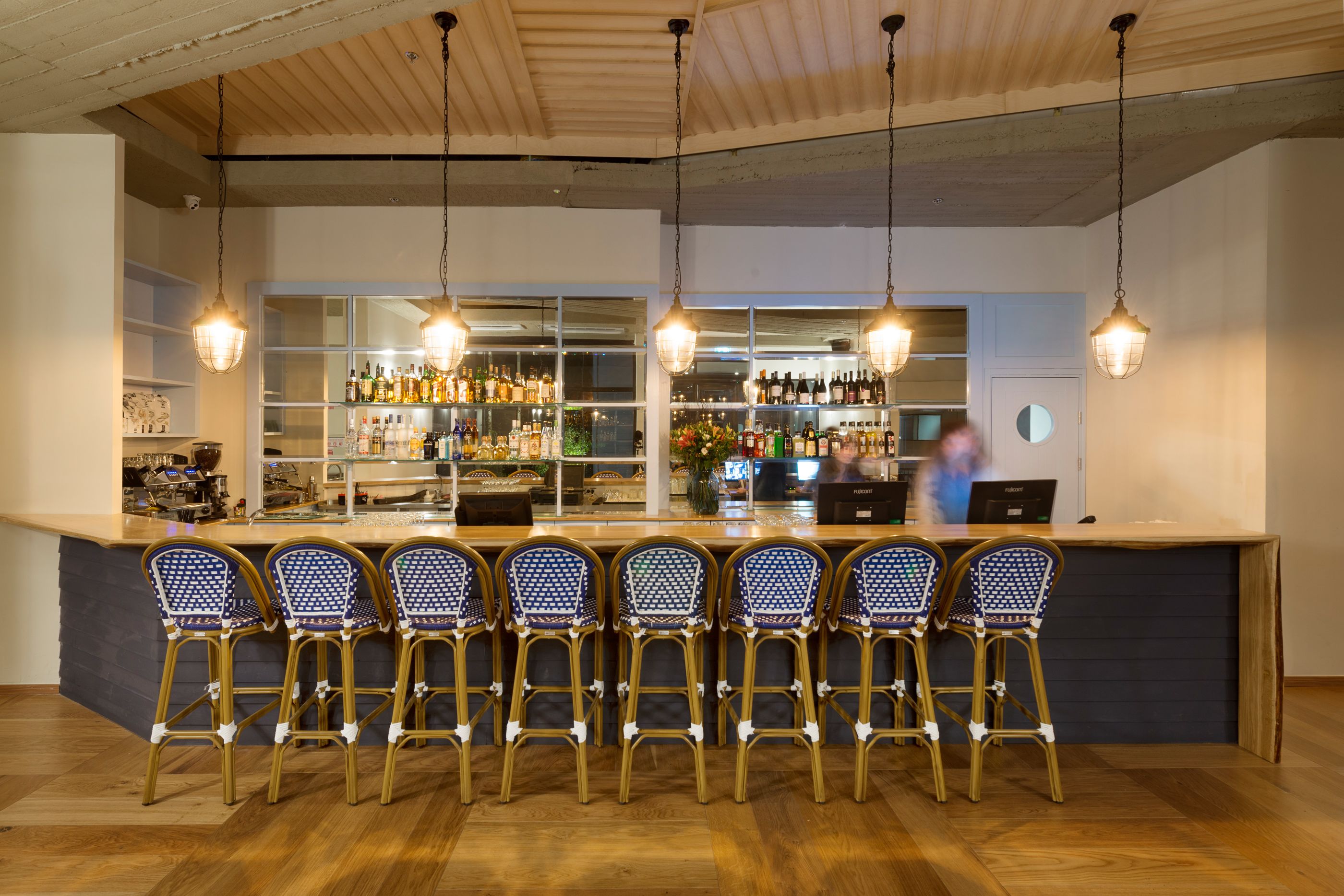 Bar (en el alojamiento)