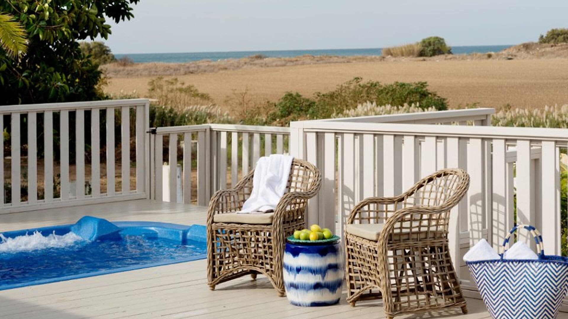 In-room safe, desk, soundproofing, free WiFi