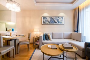 Deluxe Apartment, 1 Bedroom | Living room | TV, DVD player - Savills Residence Daxin Shenzhen Bay (Shenzhen)