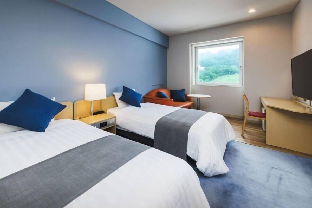 WiFi, wheelchair access