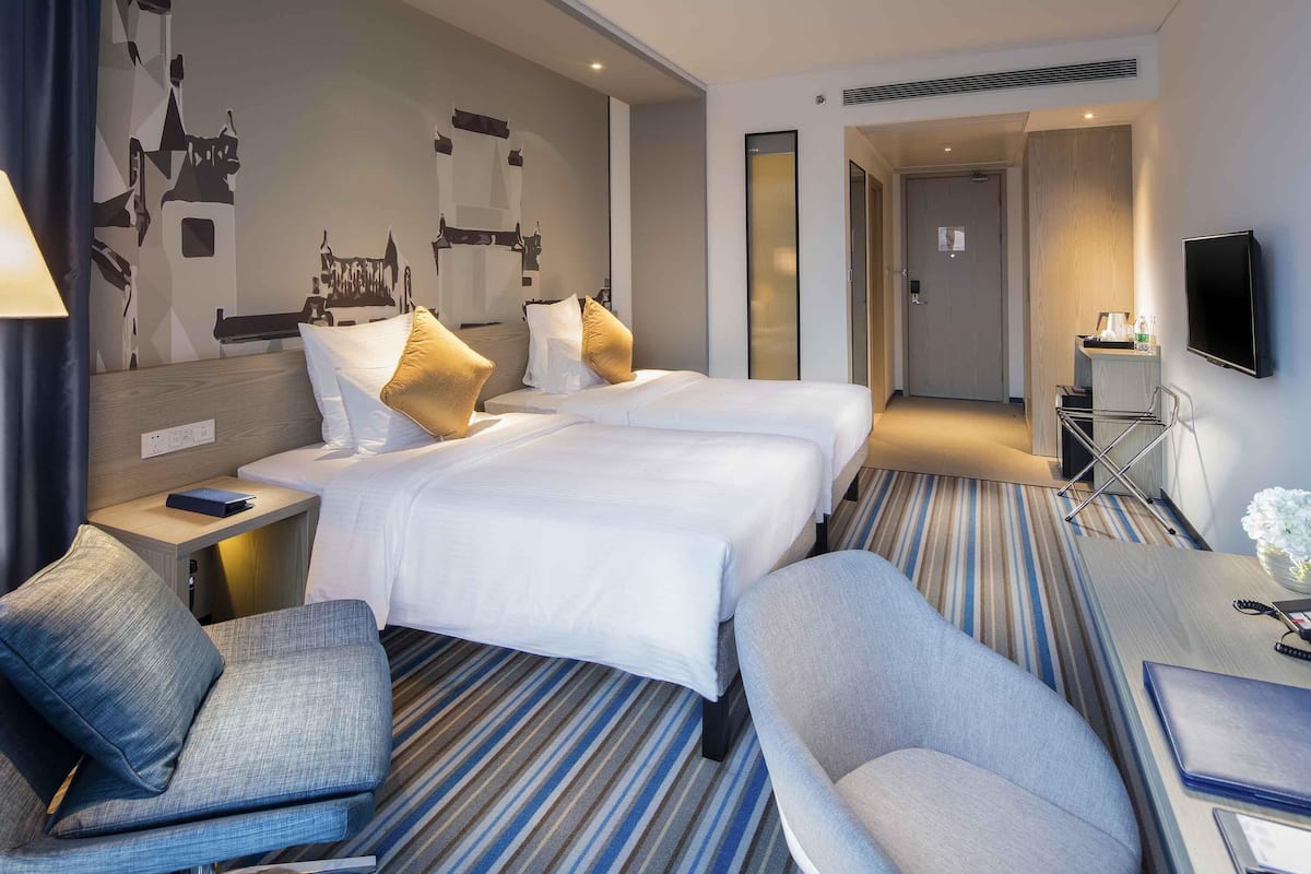 Executive Room, 2 Twin Beds | Premium bedding, in-room safe, desk, cribs/infant beds