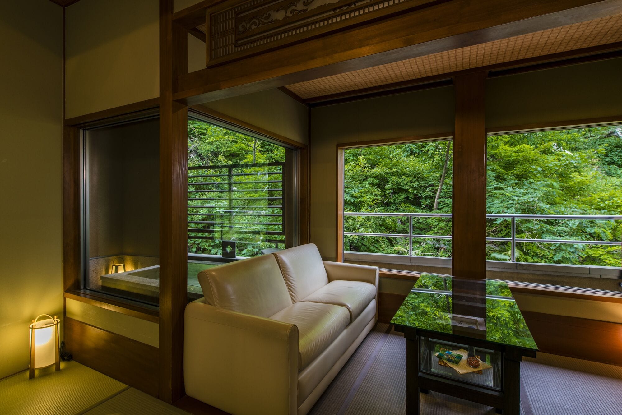 Traditionelt værelse (with Open-air Bath and Extra Space) | Opholdsområde | LCD-tv