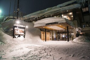 Property entrance - Takamiya Hotel Jurin (Yamagata)