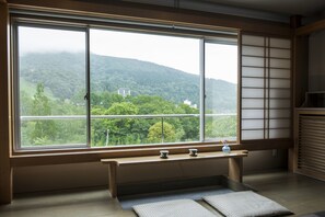 Japanese Style Room with 10 Tatami-mats, Deluxe Building Saison Court - Hotel Lucent Takamiya (Yamagata)
