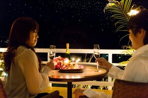 Couples dining - Resort Hotel Corte Largo Izukogen (Ito)
