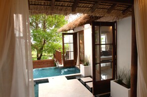 Suite (Bali Suite #45) | Living area | TV