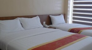 In-room safe, desk, iron/ironing board, free WiFi