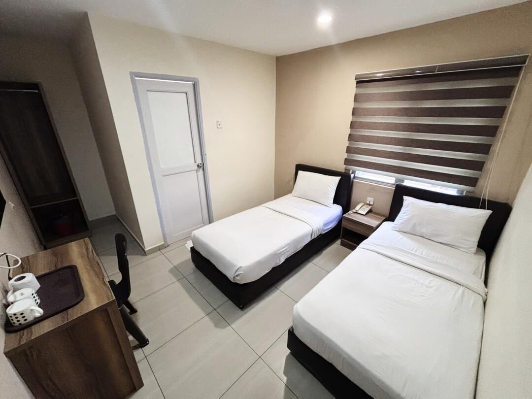 华丽双床房 | 办公桌、熨斗/熨板、免费 WiFi