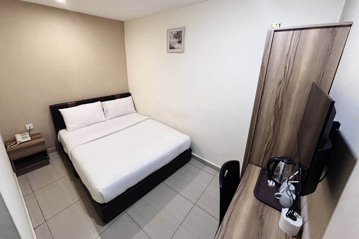 标准房, 无窗 | 办公桌、熨斗/熨板、免费 WiFi