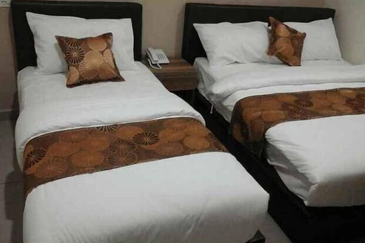 Desk, iron/ironing board, free WiFi