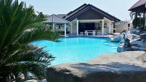 Piscina all'aperto