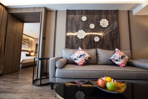 Suite Family Room | Living area | Flat-screen TV - Arte Hotel (Bangkok)