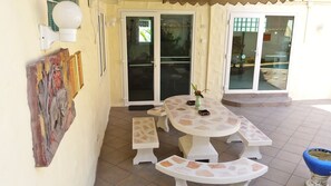 4 Bedrooms, 4 Bathrooms Pool Villa | Terrace/patio