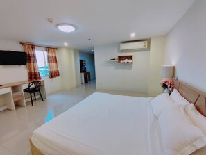 舒適客房 | 書桌、免費無線上網