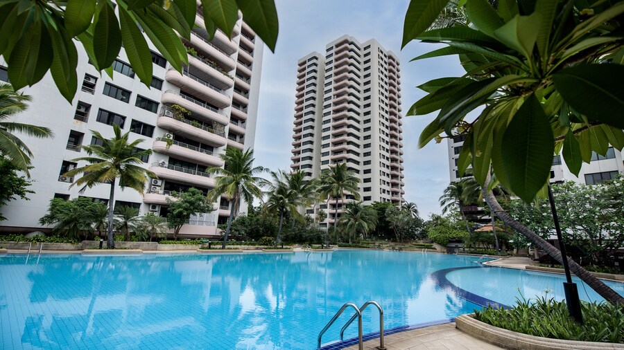 Riverine Place Hotel and Residence