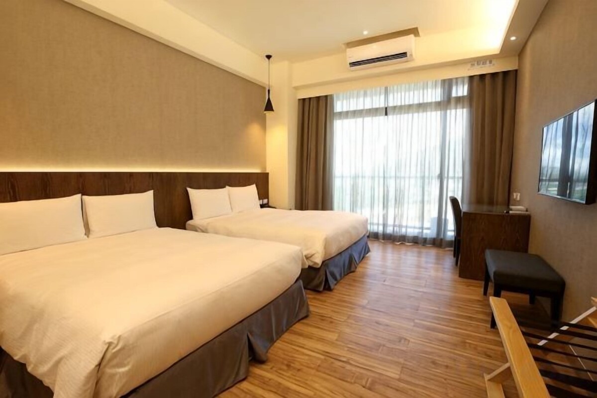 Xing Guang Quad Room
