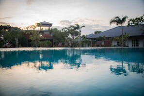 Utomhuspool