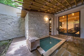 Traditionele Twin kamer, niet-roken (Japanese Western, OpenAir Bath, Annex) | Badkamer | Gratis toiletartikelen, een haardroger, pantoffels