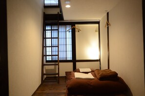 Economy Room (Group bookings for more than 3 people are not allowed) | Free minibar, free WiFi - Guesthouse Nin-jin - Hostel (Niigata)