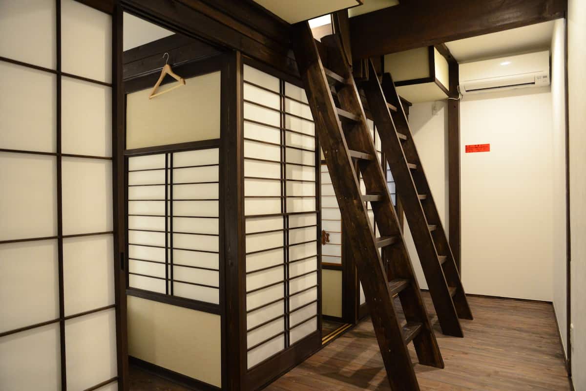 Female Dormitory (Group bookings for more than 3 people are not allowed) | Free minibar, free WiFi