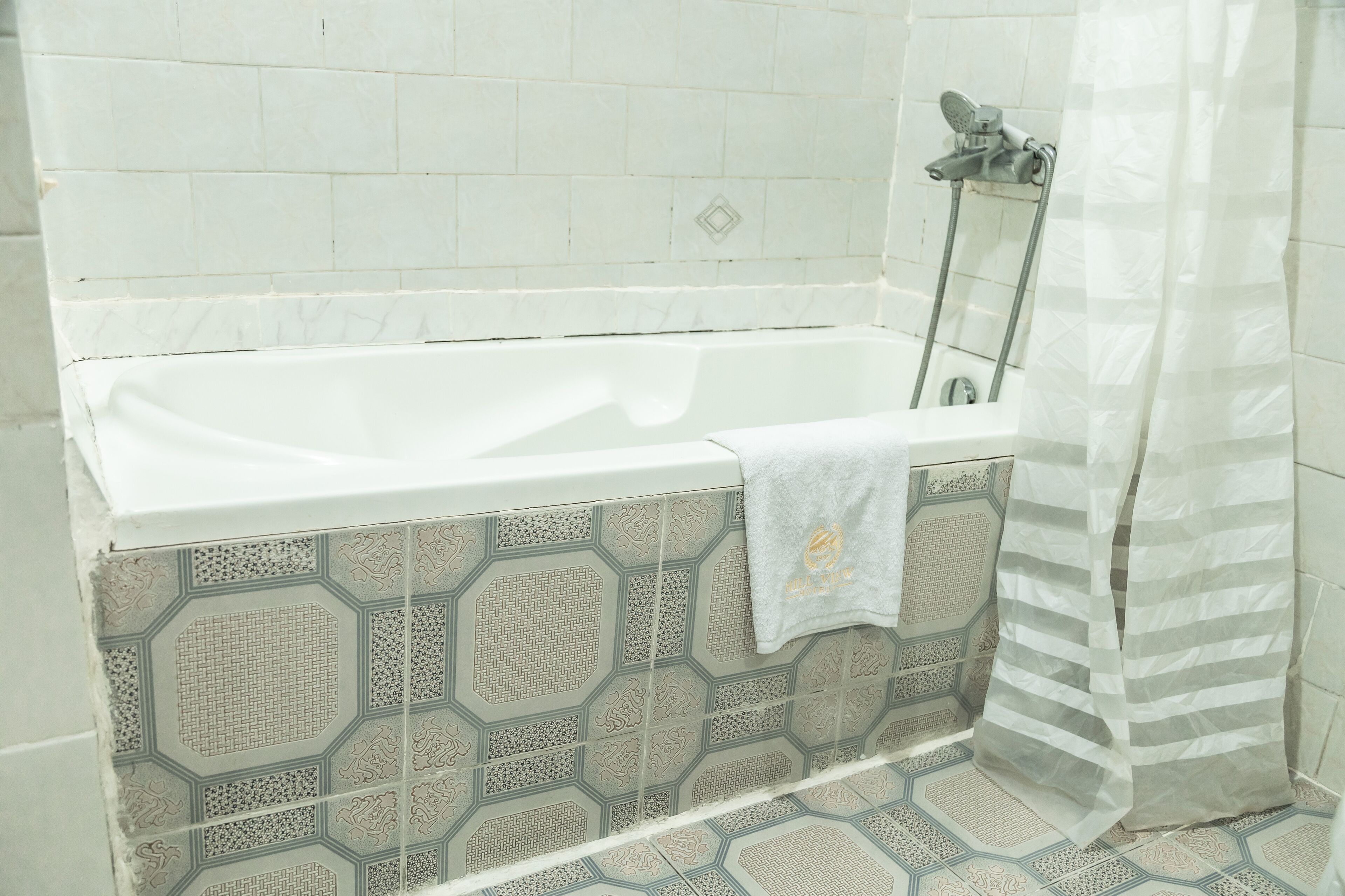 Foto - Hill View Hotel West Airport