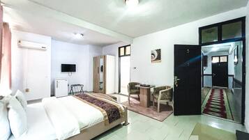 Deluxe-Suite | Hochwertige Bettwaren, Zimmersafe, Schreibtisch