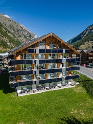 Exterior - Hotel Täscherhof (Taesch)