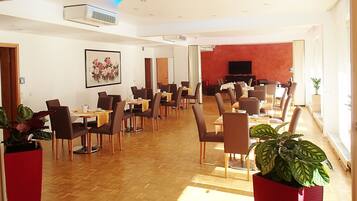Daily buffet breakfast (EUR 14 per person)