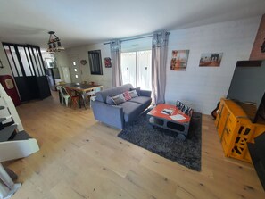 LOFT USA, View Golf | In-room dining - Villa Caraîbes (Gujan-Mestras)