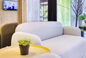 Sala de estar en el lobby