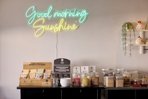 Daily buffet breakfast for a fee - Alpha Hotel (Tienen)